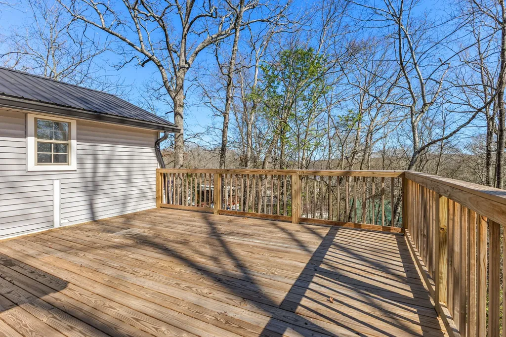 66 Highland Lane Waverly TN 37185