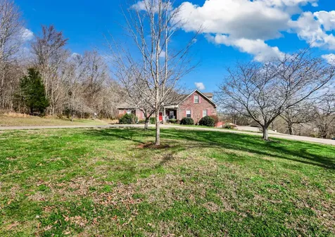 2410 Dunbar Road Woodlawn TN 37191