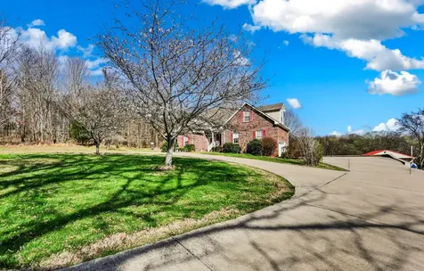 2410 Dunbar Road Woodlawn TN 37191