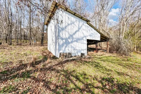 2410 Dunbar Road Woodlawn TN 37191