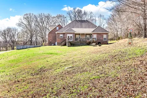 2410 Dunbar Road Woodlawn TN 37191