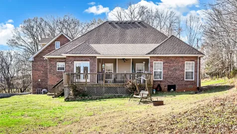 2410 Dunbar Road Woodlawn TN 37191