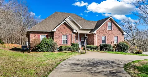 2410 Dunbar Road Woodlawn TN 37191