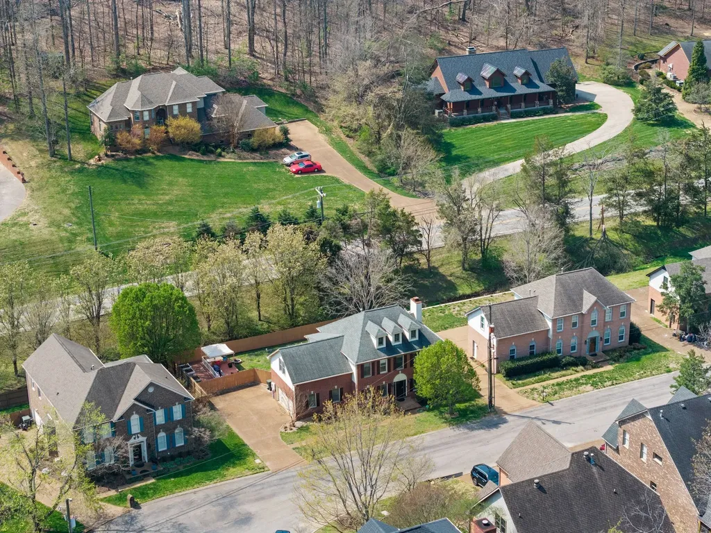 132 Sequoyah Lane Nashville TN 37221