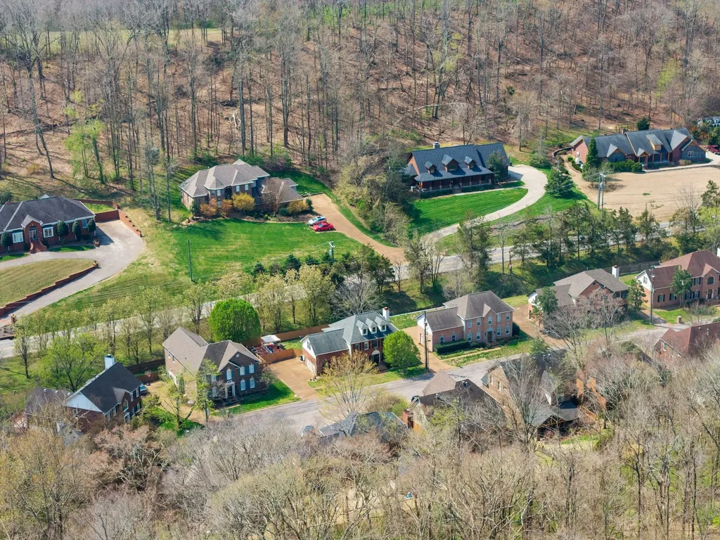132 Sequoyah Lane Nashville TN 37221