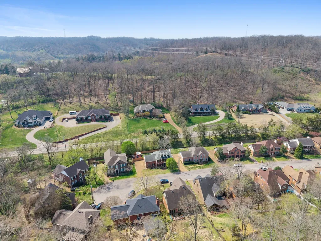 132 Sequoyah Lane Nashville TN 37221