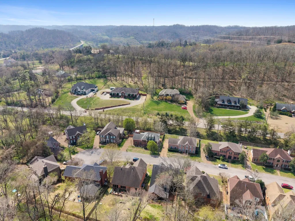 132 Sequoyah Lane Nashville TN 37221