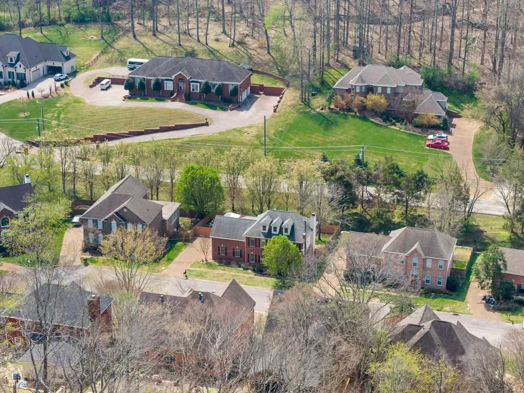 132 Sequoyah Lane Nashville TN 37221