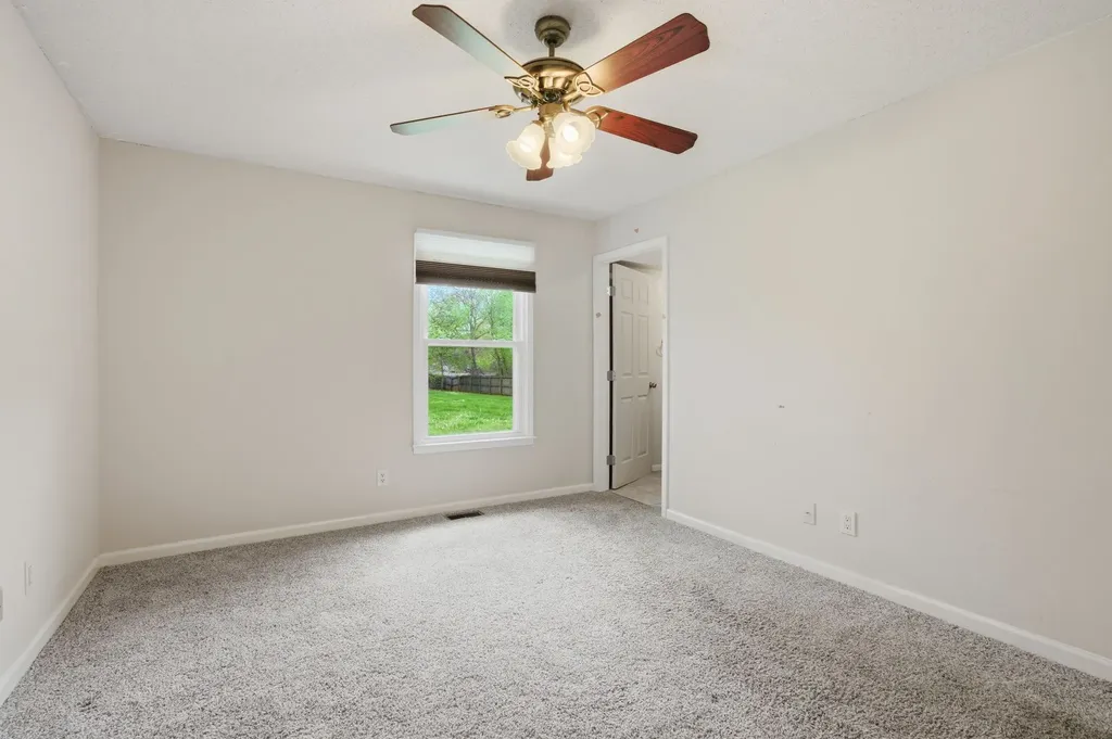 1718 Crestview Drive Clarksville TN 37042