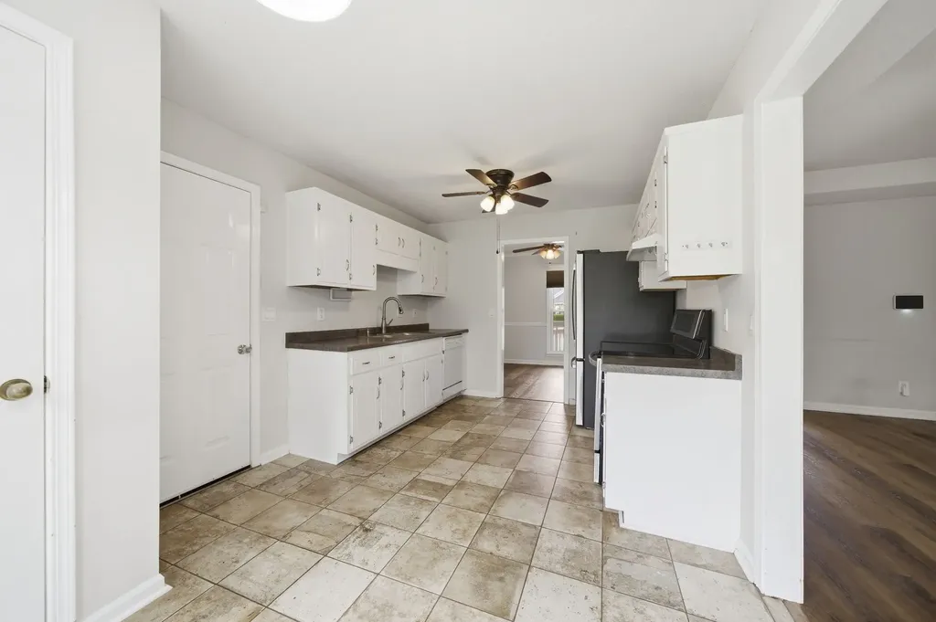1718 Crestview Drive Clarksville TN 37042