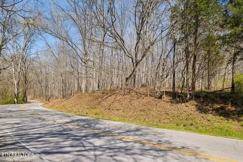 1300 Old Sugar Limb Road Loudon TN 37774