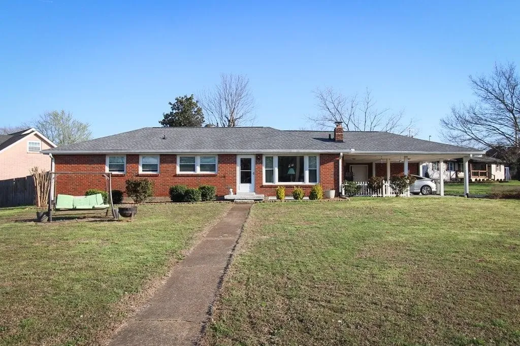 1800 Meadowbrook Drive Springfield TN 37172