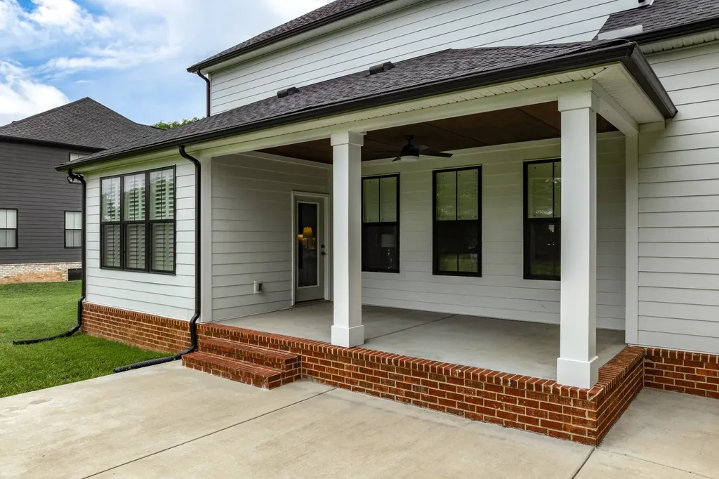 2744 Morrow Lane Columbia TN 38401