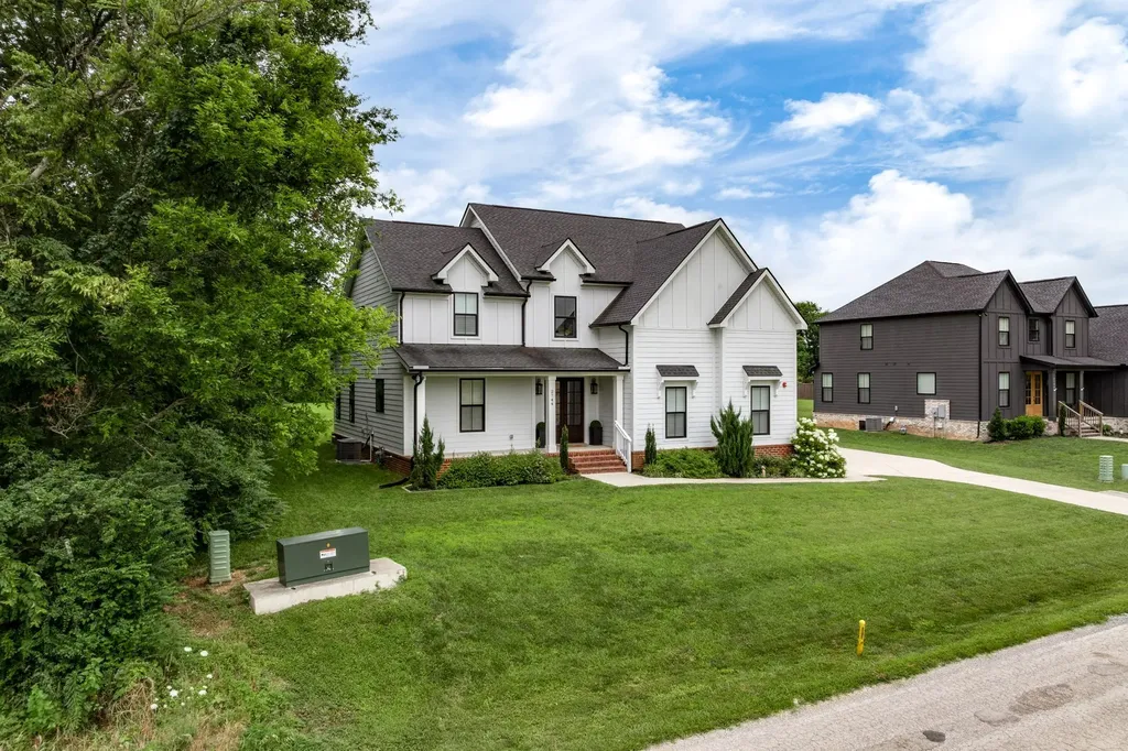2744 Morrow Lane Columbia TN 38401