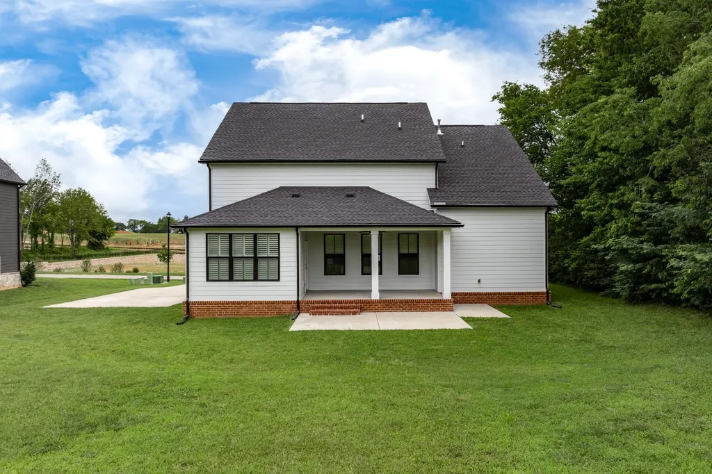 2744 Morrow Lane Columbia TN 38401