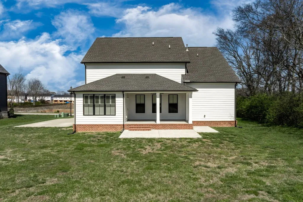 2744 Morrow Lane Columbia TN 38401