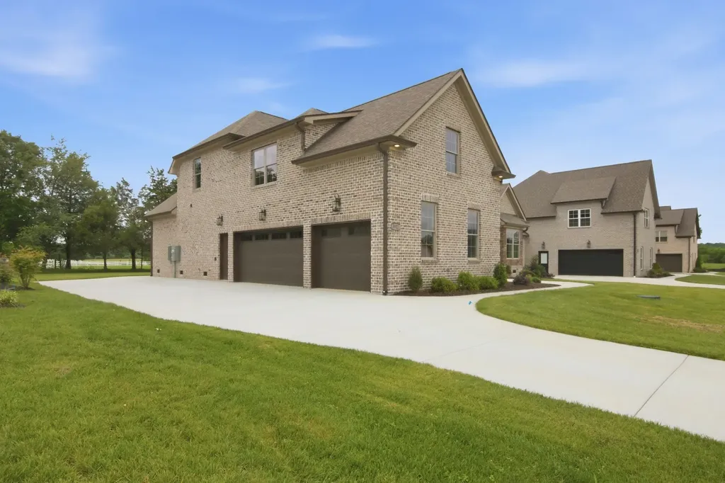 3921 Delzotto Drive Murfreesboro TN 37128