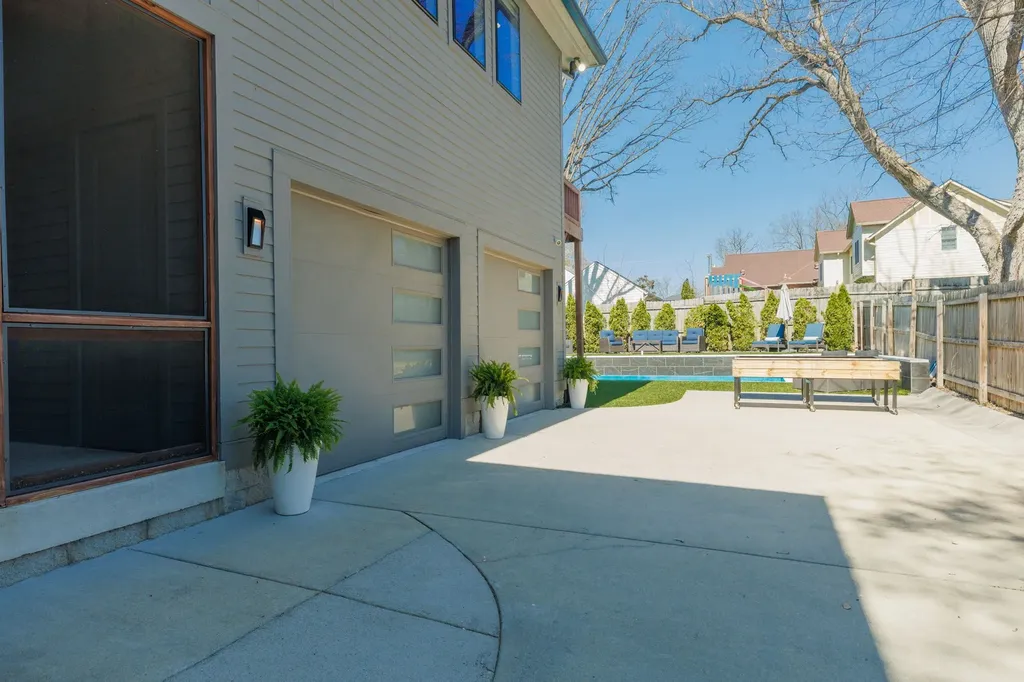 926 Gale Lane Nashville TN 37204