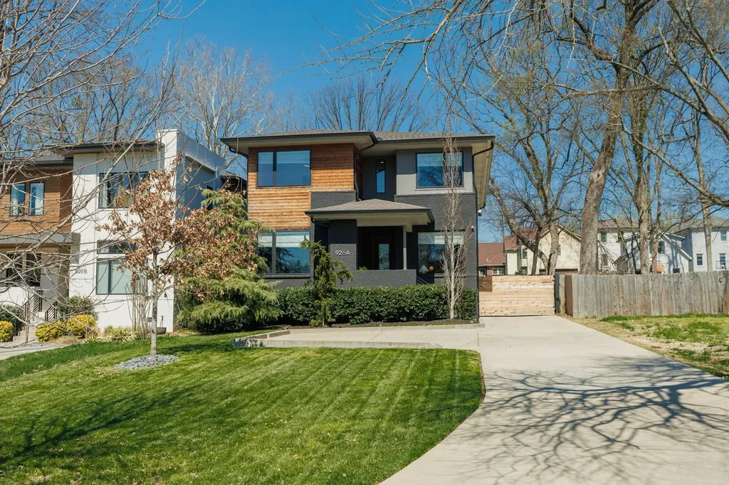 926 Gale Lane Nashville TN 37204