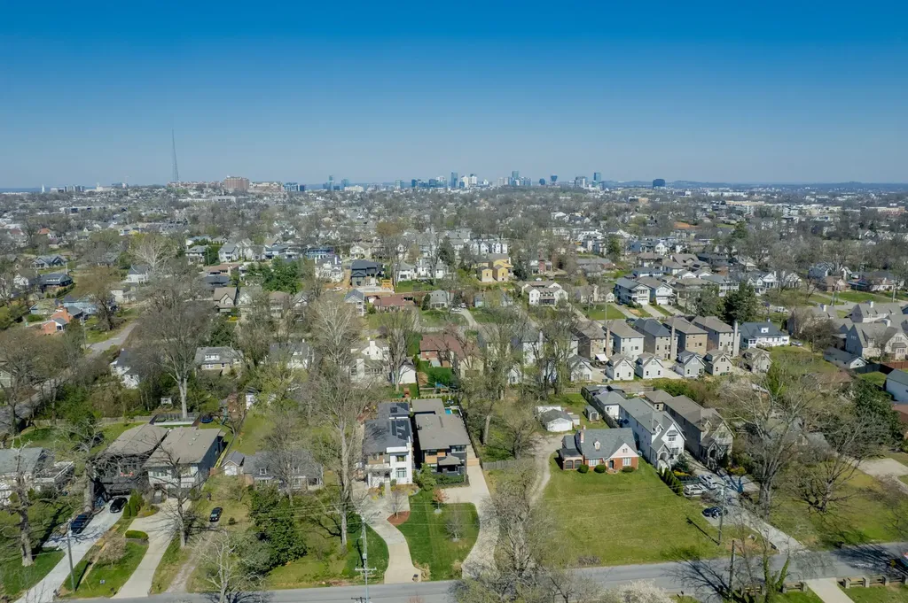 926 Gale Lane Nashville TN 37204