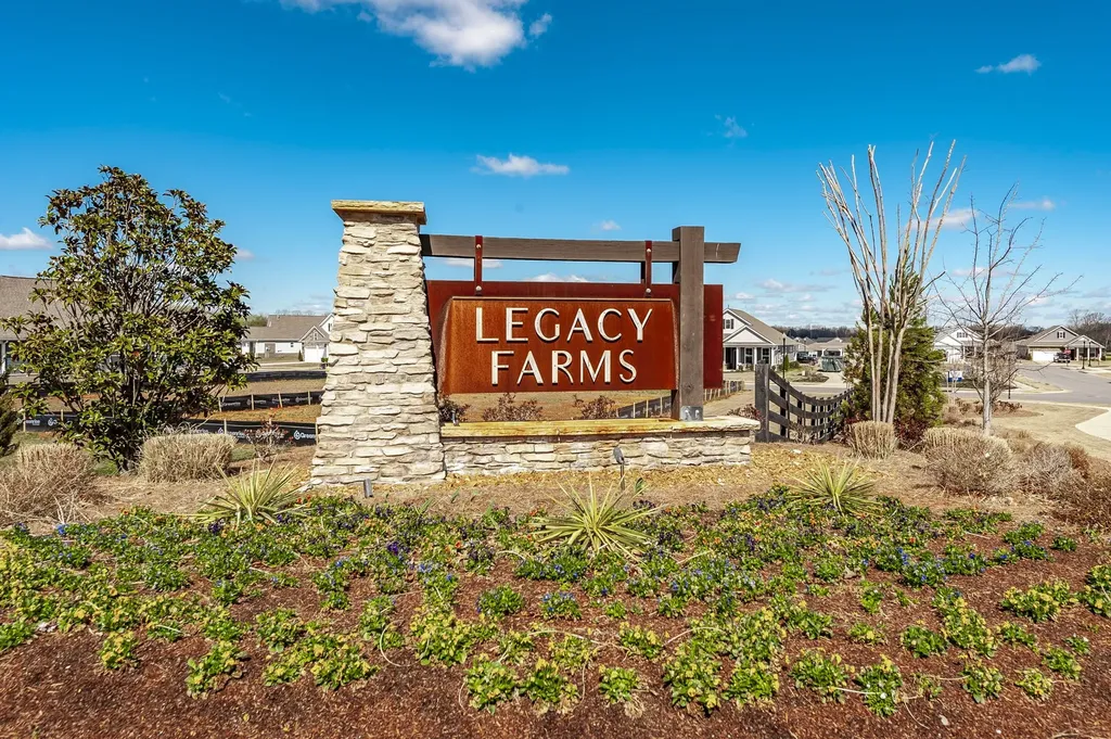 7146 Lang Avenue White House TN 37188
