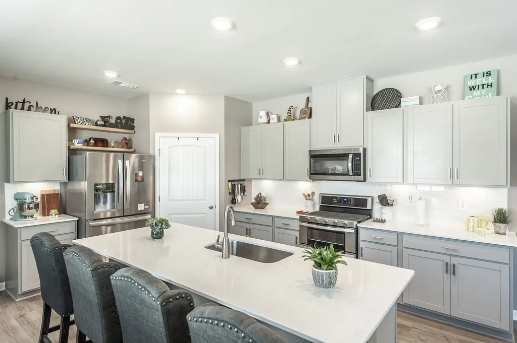 7146 Lang Avenue White House TN 37188