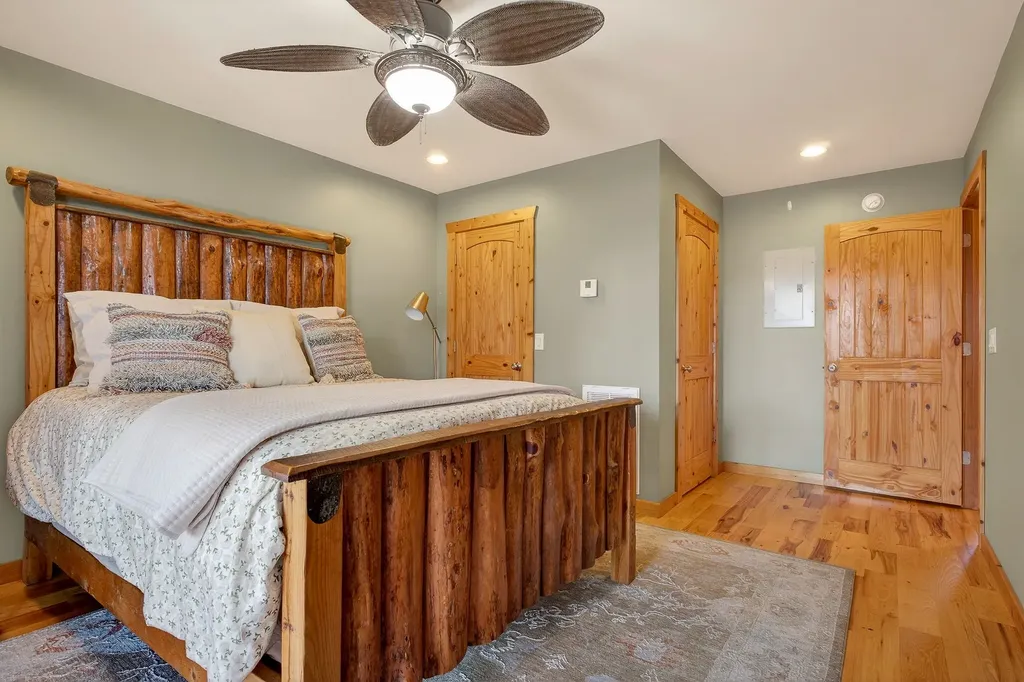 300 Crest Drive Smithville TN 37166