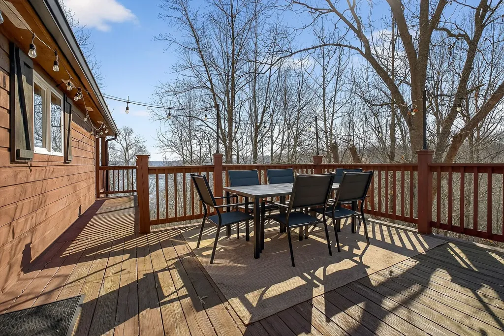 300 Crest Drive Smithville TN 37166