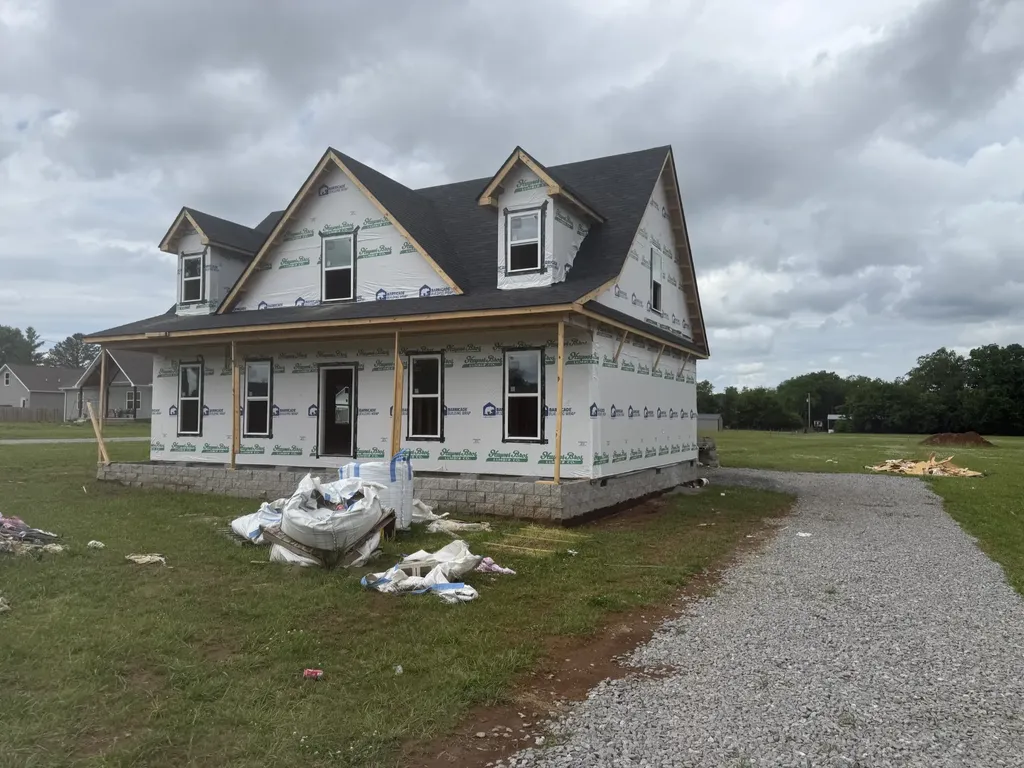 2110 Laws Hill Circle Lewisburg TN 37091