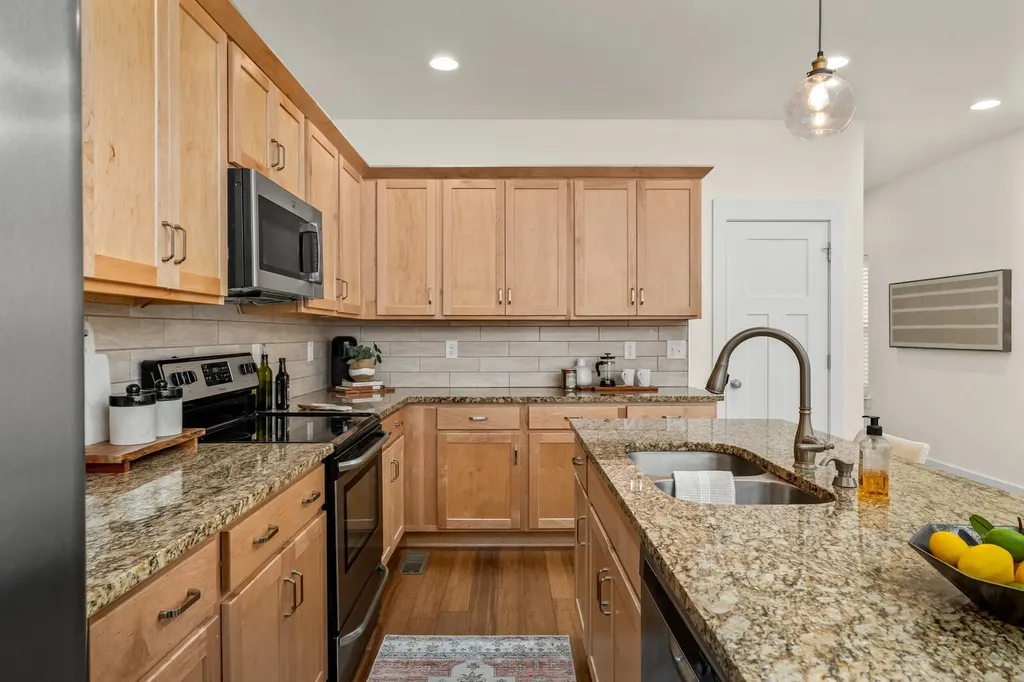 1734 Mckinney Avenue Nashville TN 37208