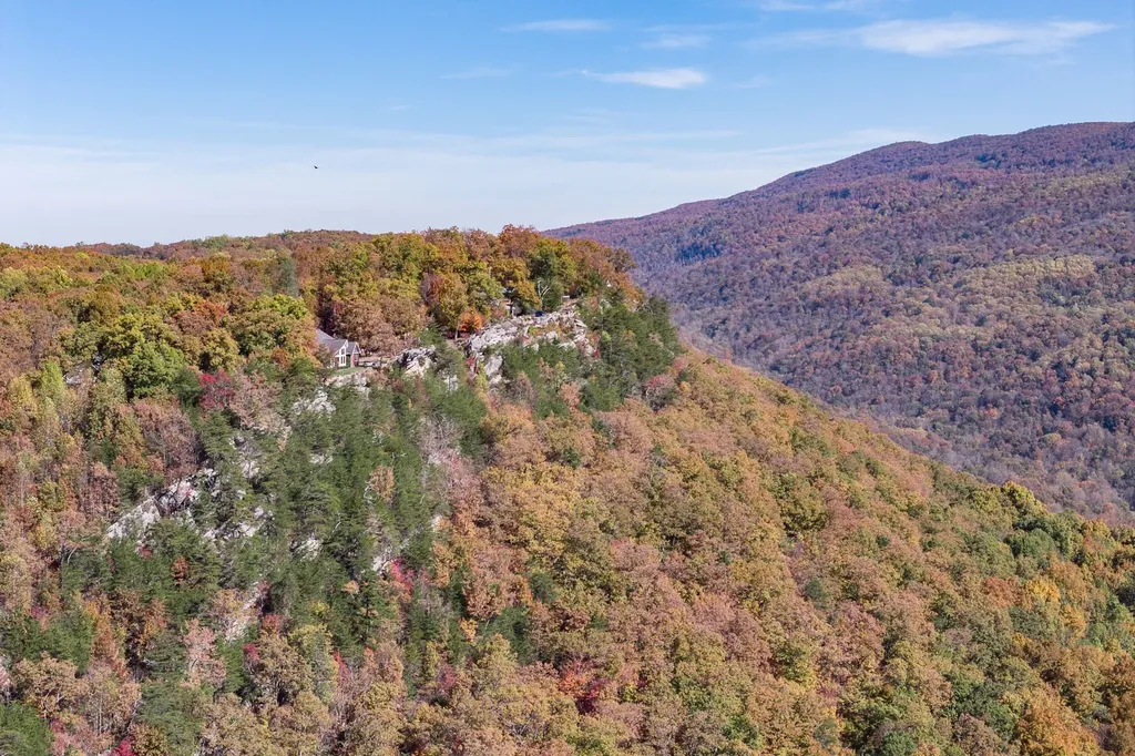 8450 Old Highway 28 Pikeville TN 37367