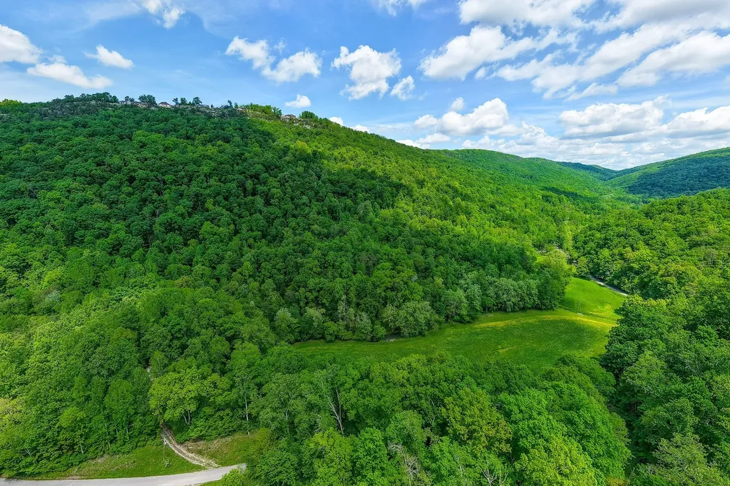 8450 Old Highway 28 Pikeville TN 37367