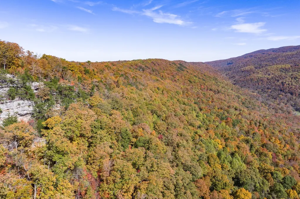 8450 Old Highway 28 Pikeville TN 37367