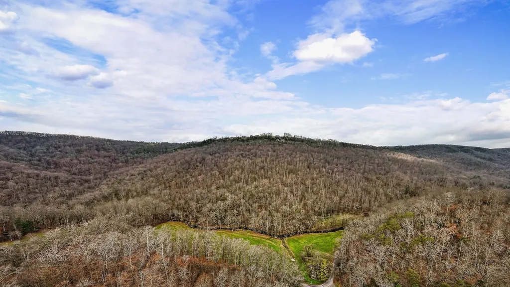 8450 Old Highway 28 Pikeville TN 37367