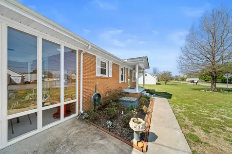 1376 Ardmore Highway Taft TN 38488