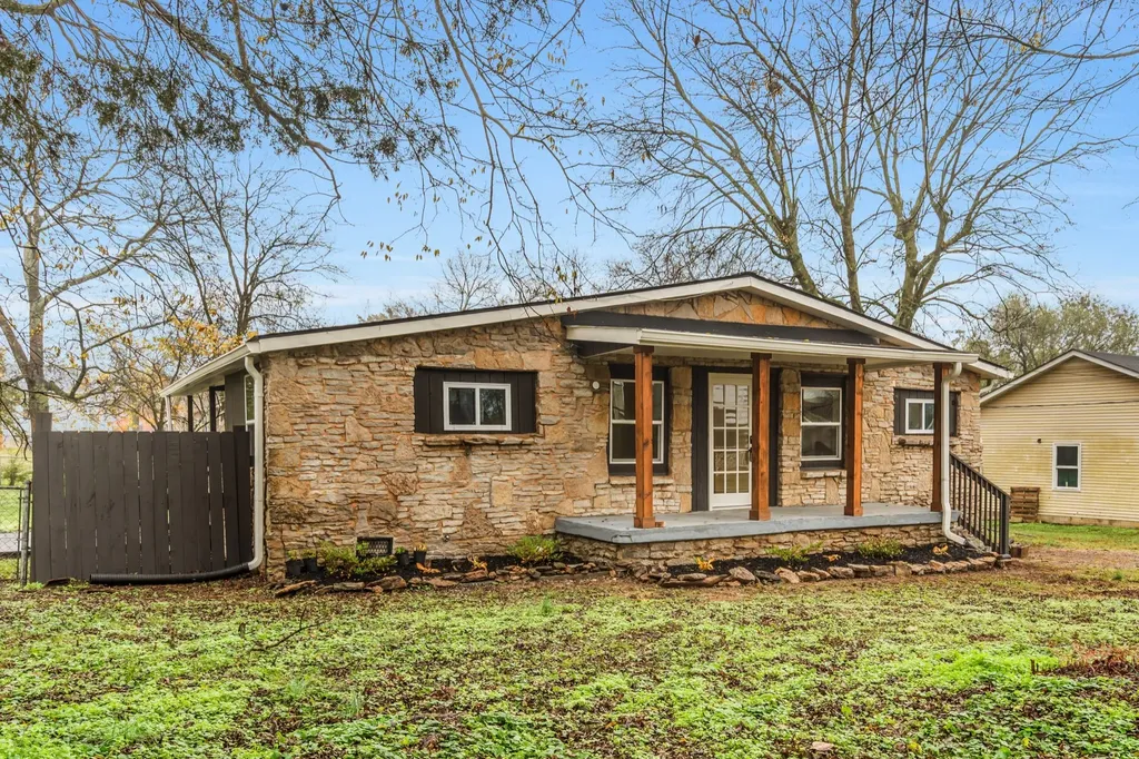 1421 Mohawk Trail Madison TN 37115