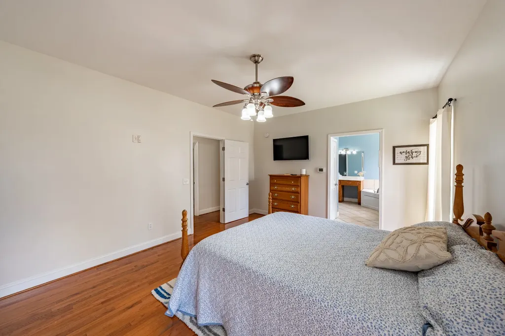 2060 Hickory Drive Springfield TN 37172