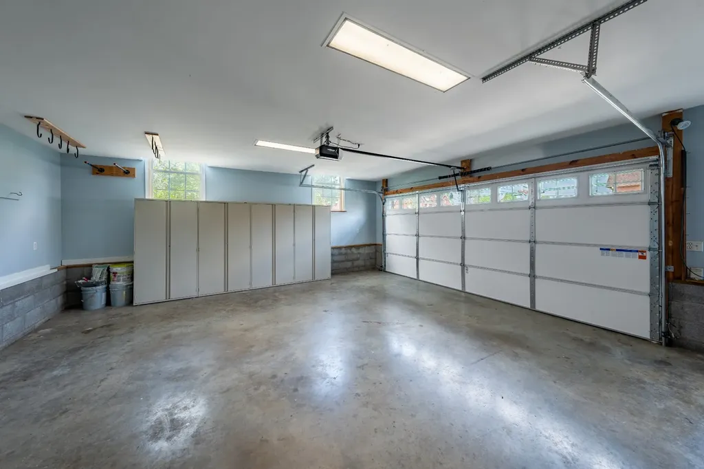 2060 Hickory Drive Springfield TN 37172