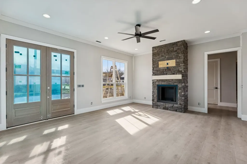 374 Chestnut Oak Avenue Smithville TN 37166