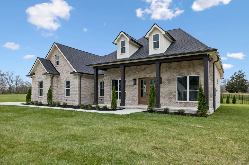 374 Chestnut Oak Avenue Smithville TN 37166