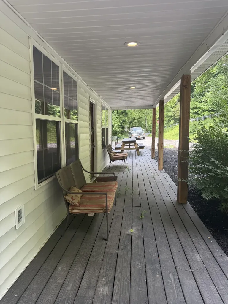 138 Cooper Lane Smithville TN 37166