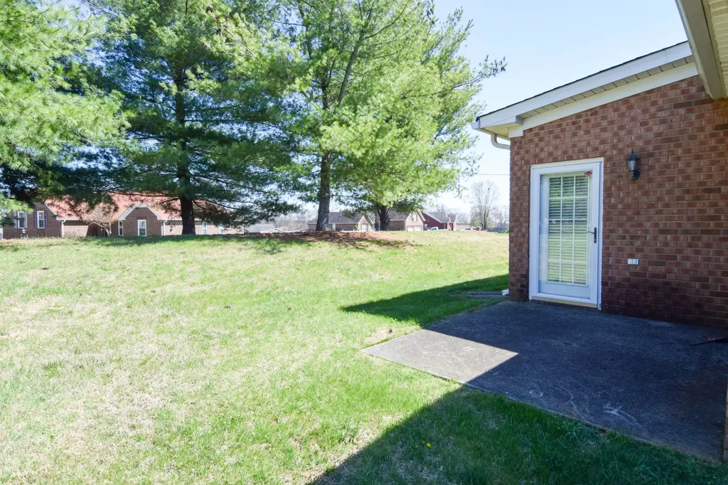 441 Brady Lane Gallatin TN 37066