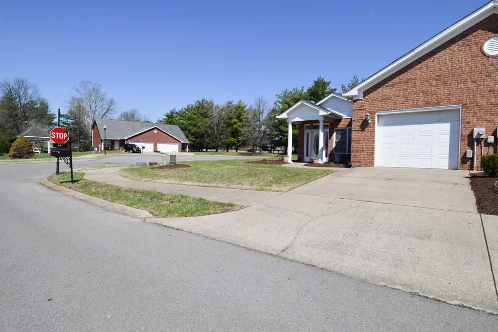 441 Brady Lane Gallatin TN 37066
