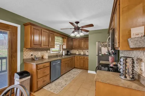 465 Hickory Lane Sparta TN 38583