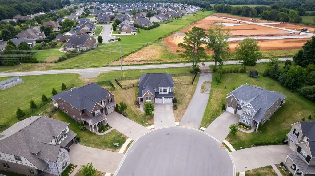 4302 Peacemill Lane Murfreesboro TN 37128