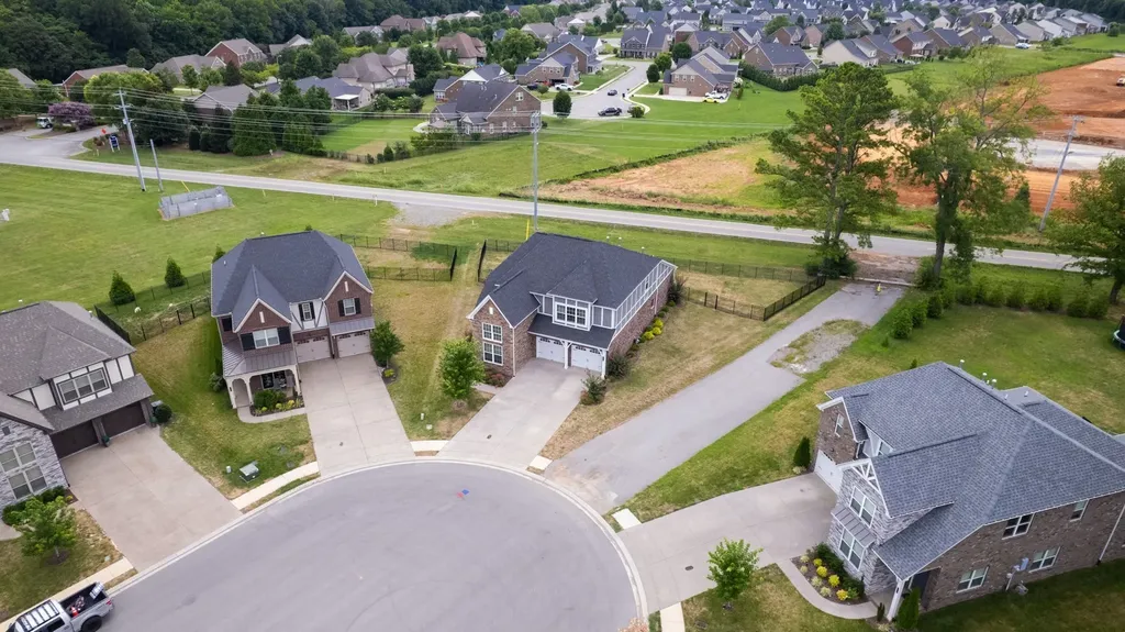 4302 Peacemill Lane Murfreesboro TN 37128