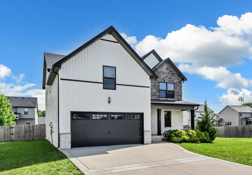 105 Wilburn Court Clarksville TN 37043