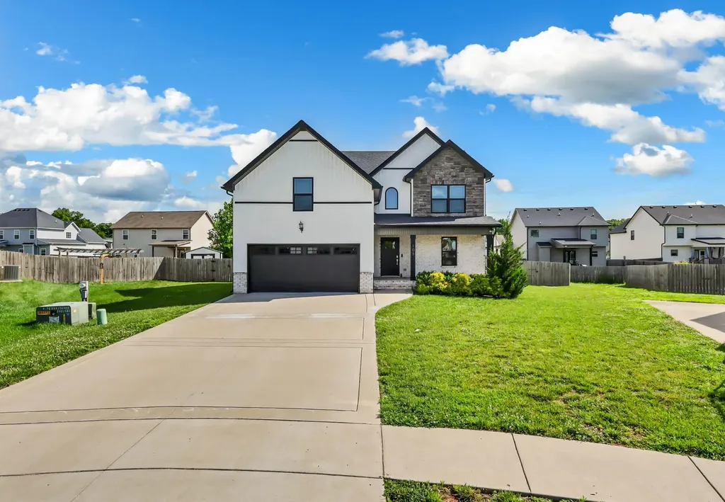 105 Wilburn Court Clarksville TN 37043