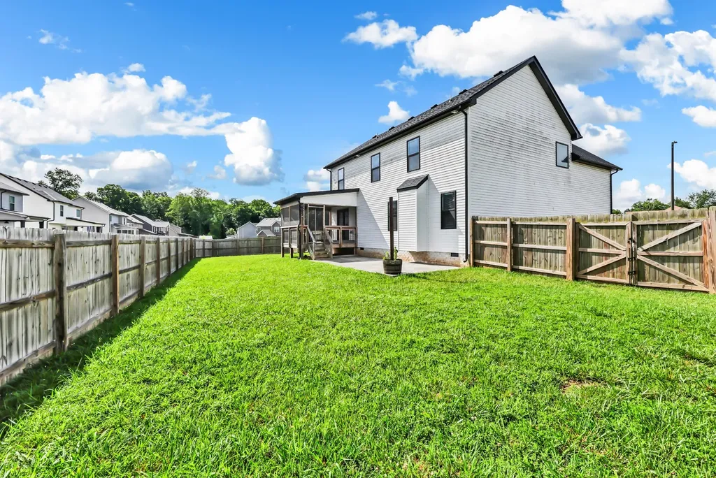 105 Wilburn Court Clarksville TN 37043
