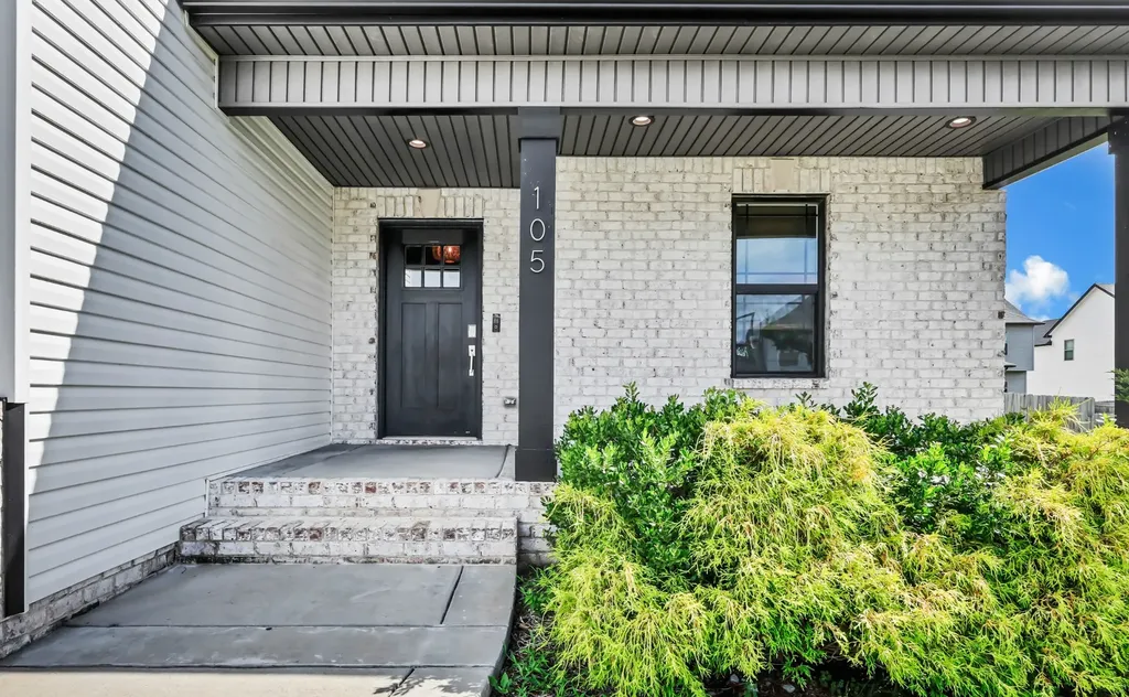 105 Wilburn Court Clarksville TN 37043